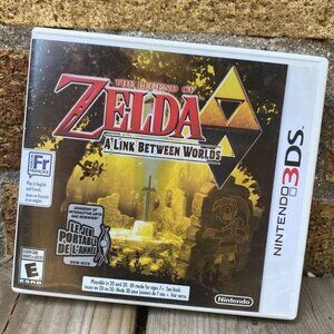 The Legend of Zelda A Link Between Worlds Nintendo 3DS CIB Complete Tested Game